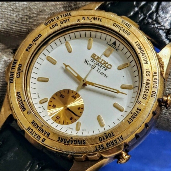 Seiko Vintage 8V22 World Timer Rare Collecible Mens Watch